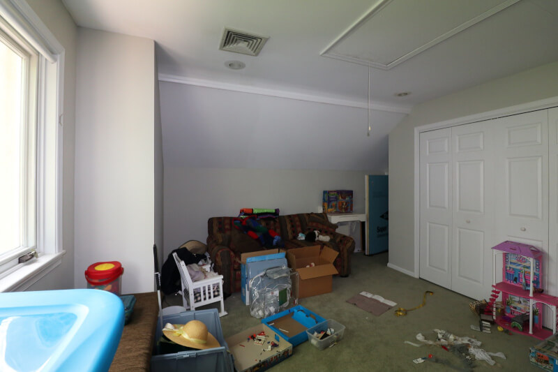 before picture of a 3rd floor room