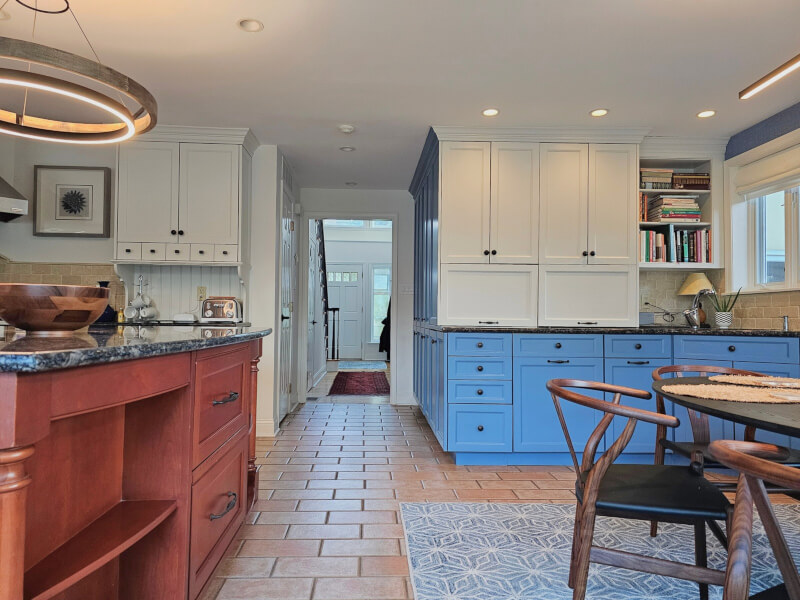 after picture of a breakfast nook