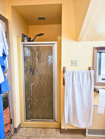 before picture of a bathroom